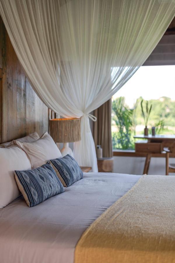 Charming 3br W/pool & View Villa Munggu