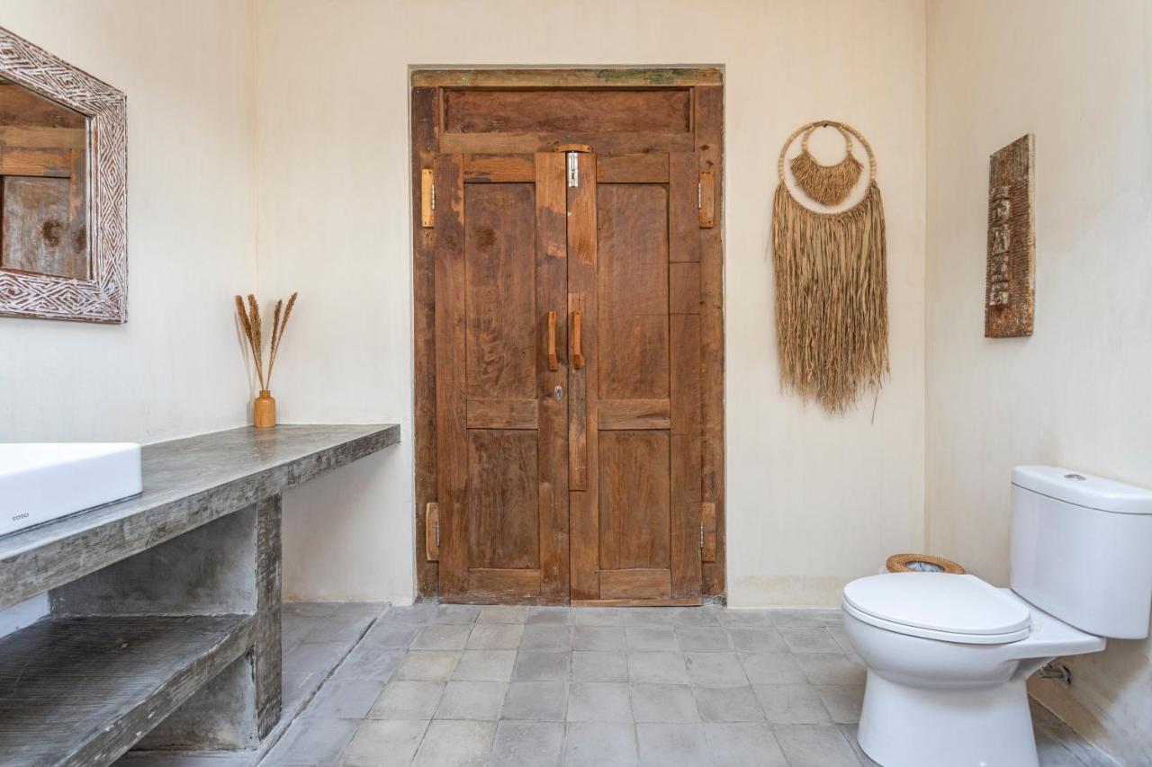 Charming 3br W/pool & View *