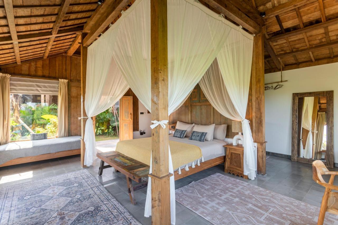 Charming 3br W/pool & View Villa