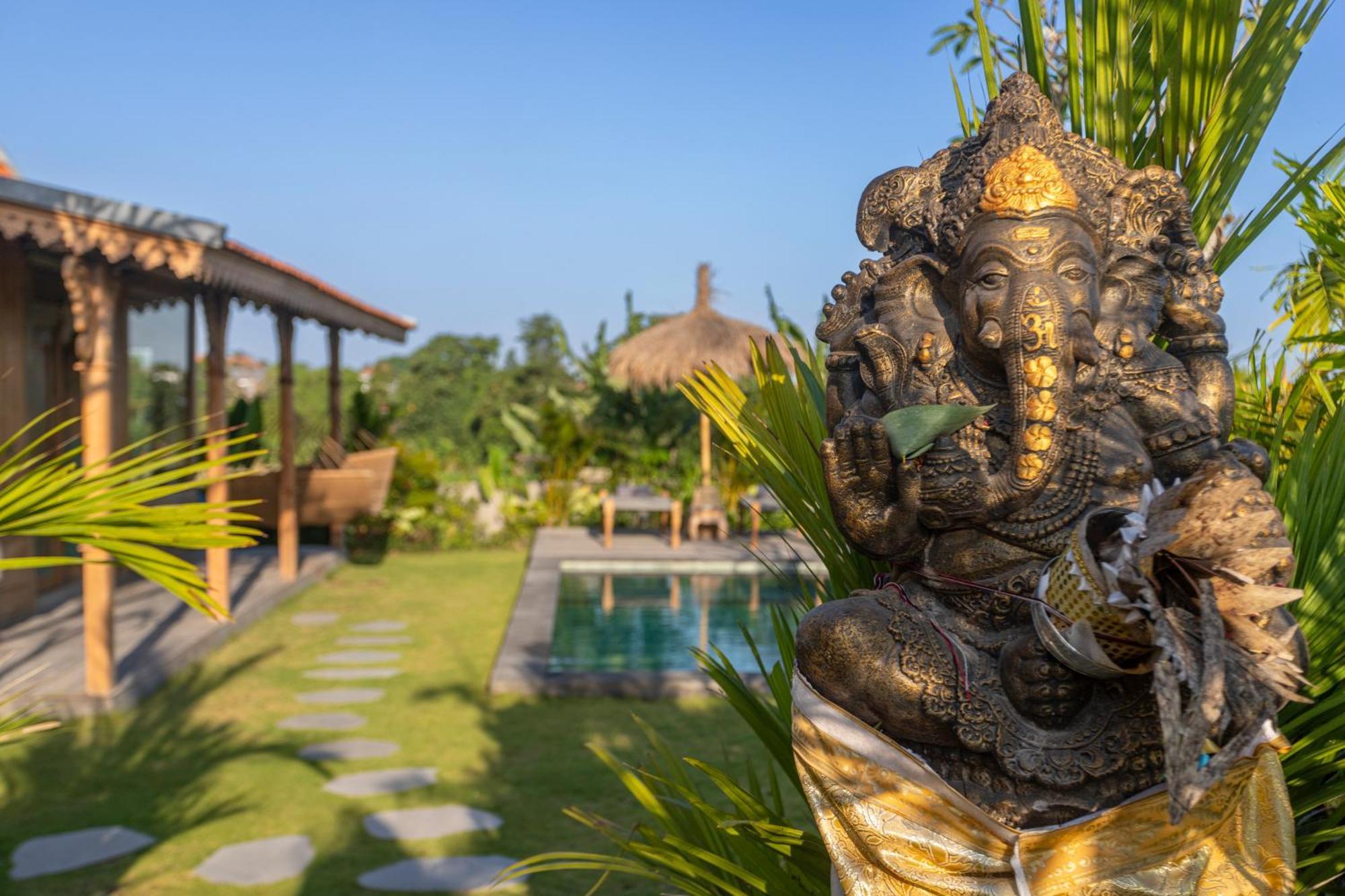 Charming 3br W/pool & View Villa *